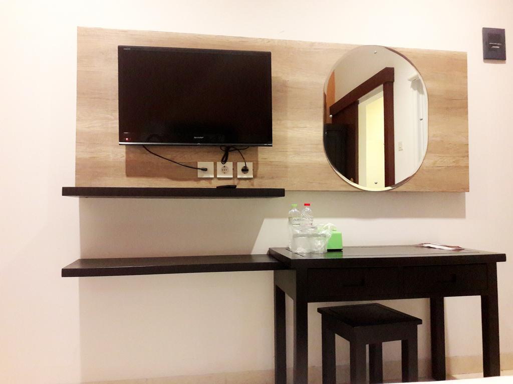 Melody Guest House Cilegon Exterior foto